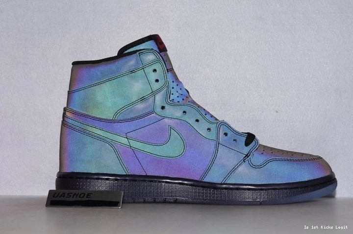 Zoom BV0006-900  1 High Jordan Retro Fearless 0331